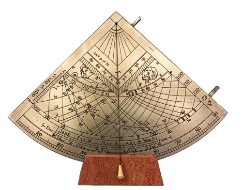 Instrument astronomic decorativ Hemisferium H39, alamă, înălțime 17 cm, lățime 15 cm