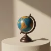 Glob decorativ Giftdeco NC2577, plastic și metal, înălțime 22 cm, lățime 13 cm