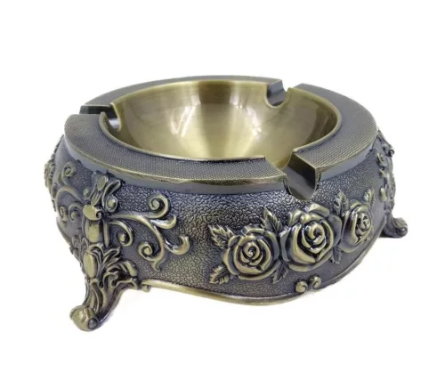 Scrumieră decorativa Giftdeco, metal, înălțime 4 cm, diametru 12 cm, stil retro, clasic
