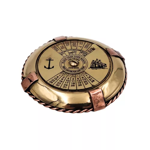 Calendar perpetuu Giftdeco NI1422 din alamă, formă colac de salvare, diametru 7 cm, stil nautic