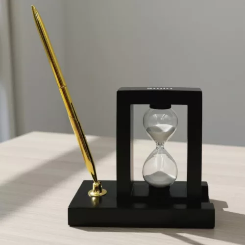 Set de birou Giftdeco 121W cu clepsidră 3 minute și suport pentru pixuri, MDF și sticlă