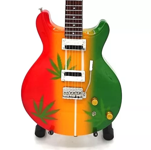 Miniatură chitara Indomini MGT-0468, Bob Marley Tribute Ganja, lemn de mahon, plastic și metal