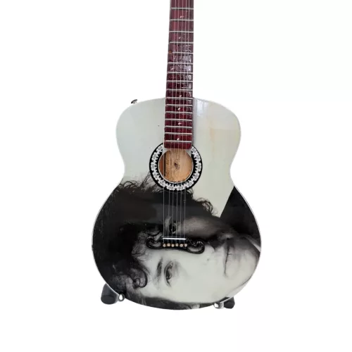 Miniatură chitara Indomini MGT-5845, Inspired by Bob Dylan, lemn de mahon, înălțime 27,5 cm, lățime 9 cm