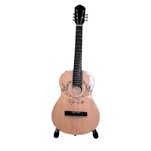 Miniatură chitara Indomini MGT-8938, Taylor Swift, lemn de mahon, înălțime 27,5 cm, lățime 9 cm